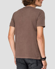 Load image into Gallery viewer, REPLAY M3882.2262G  BROWN CREW T-SHIRT