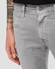 Load image into Gallery viewer, REPLAY R2609781661M914Y LIGHT GREY ANBASS HYPERFLEX JEANS