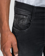 Load image into Gallery viewer, REPLAY M91466106B009 BLACK ANBASS HYPERFLEX JEANS