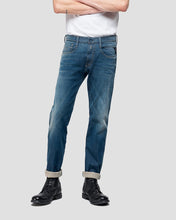 Load image into Gallery viewer, REPLAY RS230661M914 MID BLUE ANBASS HYPERFLEX JEANS