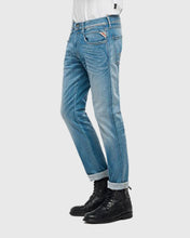 Load image into Gallery viewer, REPLAY M914661555010 INDIGO ANBASS HYPERFLEX JEANS