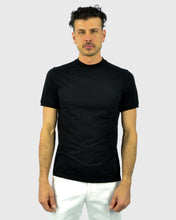 Load image into Gallery viewer, KARL LAGERFELD 755030 SS BLACK CREW T-SHIRT
