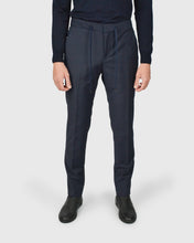 Load image into Gallery viewer, FRANCKINO SARTORIA FSS24 PL 2BSB-JOGGER 2PSU NAVY NEAPOLITAN SUIT

