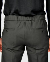 Load image into Gallery viewer, FRANCKINO SARTORIA FSS24 PL 4BDB-JOGGER 2PSU BLACK NEAPOLITAN SUIT
