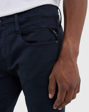 Load image into Gallery viewer, REPLAY R197661M914Y BLACK ANBASS HYPERFLEX JEANS
