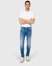 Load image into Gallery viewer, REPLAY RW16661M914Y BLUE ANBASS HYPERFLEX JEANS
