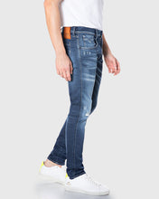 Load image into Gallery viewer, REPLAY RX120661914Y BLUE ANBASS HYPERFLEX JEANS
