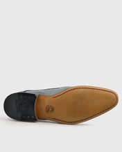 Load image into Gallery viewer, VINCENT &amp; FRANKS VFS25LA BLACK PATENT DERBY SHOE

