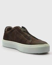 Load image into Gallery viewer, VINCENT &amp; FRANKS W25VF-BRACESLIP CHOCOLATE NUBUCK SNEAKER
