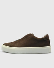 Load image into Gallery viewer, VINCENT &amp; FRANKS W25VF-BRACESLIP CHOCOLATE NUBUCK SNEAKER
