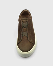 Load image into Gallery viewer, VINCENT &amp; FRANKS W25VF-BRACESLIP CHOCOLATE NUBUCK SNEAKER
