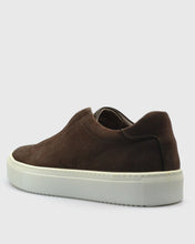 Load image into Gallery viewer, VINCENT &amp; FRANKS W25VF-BRACESLIP CHOCOLATE NUBUCK SNEAKER
