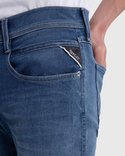Load image into Gallery viewer, REPLAY RY74661M914Y INDIGO ANBASS HYPERFLEX JEANS
