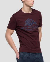 Load image into Gallery viewer, REPLAY M35972660 BURGANDY CREW T-SHIRT
