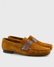 Load image into Gallery viewer, VINCENT &amp; FRANKS VF64_7 TOBACCO SUEDE LOAFER
