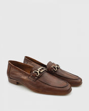 Load image into Gallery viewer, VINCENT &amp; FRANKS VFSS19373 BRANDY LOAFER
