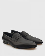 Load image into Gallery viewer, VINCENT &amp; FRANKS VFSS19BEL PERFORATED BLACK LOAFER
