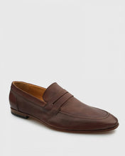 Load image into Gallery viewer, VINCENT &amp; FRANKS VFS19 KANGAROO LEATHER BROWN LOAFER
