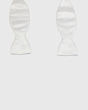 Load image into Gallery viewer, FRANCESCO TOME TYOFT-2 SELF TIE PLAIN MILK SILK BOW
