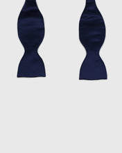 Load image into Gallery viewer, FRANCESCO TOME SS21TYO-11 SELF TIE DARK BLUE SILK BOW
