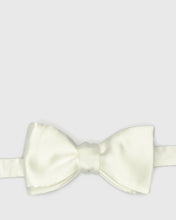 Load image into Gallery viewer, FRANCESCO TOME TYOFT-2 SELF TIE PLAIN MILK SILK BOW
