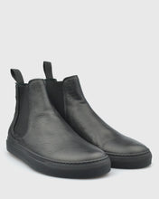 Load image into Gallery viewer, VINCENT &amp; FRANKS VFW22 HIGH-TOP BLACK BOOT
