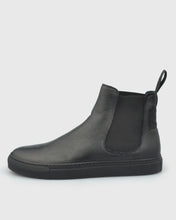 Load image into Gallery viewer, VINCENT &amp; FRANKS VFW22 HIGH-TOP BLACK BOOT
