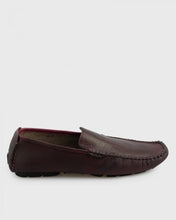Load image into Gallery viewer, VINCENT &amp; FRANKS S18VF200 MAROON DRIVING SHOE
