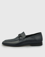 Load image into Gallery viewer, VINCENT &amp; FRANKS VFS21 NAVY PERFORATED PATENT LOAFER

