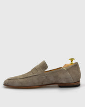 Load image into Gallery viewer, VINCENT &amp; FRANKS VFS20 LO MUSHROOM SUEDE LOAFER
