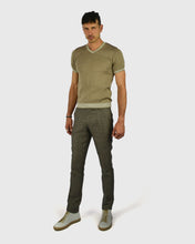 Load image into Gallery viewer, VINCENT &amp; FRANKS S023VF SS TAUPE KNITTED V-NECK
