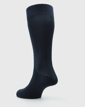 Load image into Gallery viewer, VISCONTI A590V PLAIN NAVY SOCKS

