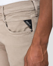 Load image into Gallery viewer, REPLAY R02066197M914Y81 SAND ANBASS HYPERFLEX JEANS
