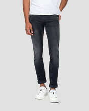 Load image into Gallery viewer, REPLAY M91466106B009 BLACK ANBASS HYPERFLEX JEANS
