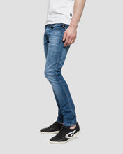 Load image into Gallery viewer, REPLAY M914661808010 INDIGO ANBASS HYPERFLEX JEANS
