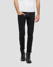 Load image into Gallery viewer, REPLAY R8001661M9148 BLACK ANBASS HYPERFLEX JEANS
