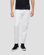 Load image into Gallery viewer, REPLAY M9148166180001 WHITE ANBASS HYPERFLEX JEANS
