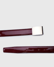 Load image into Gallery viewer, VINCENT&amp; FRANKS / ROUGE 353M ITA MAROON PATENT LEATHER BELT
